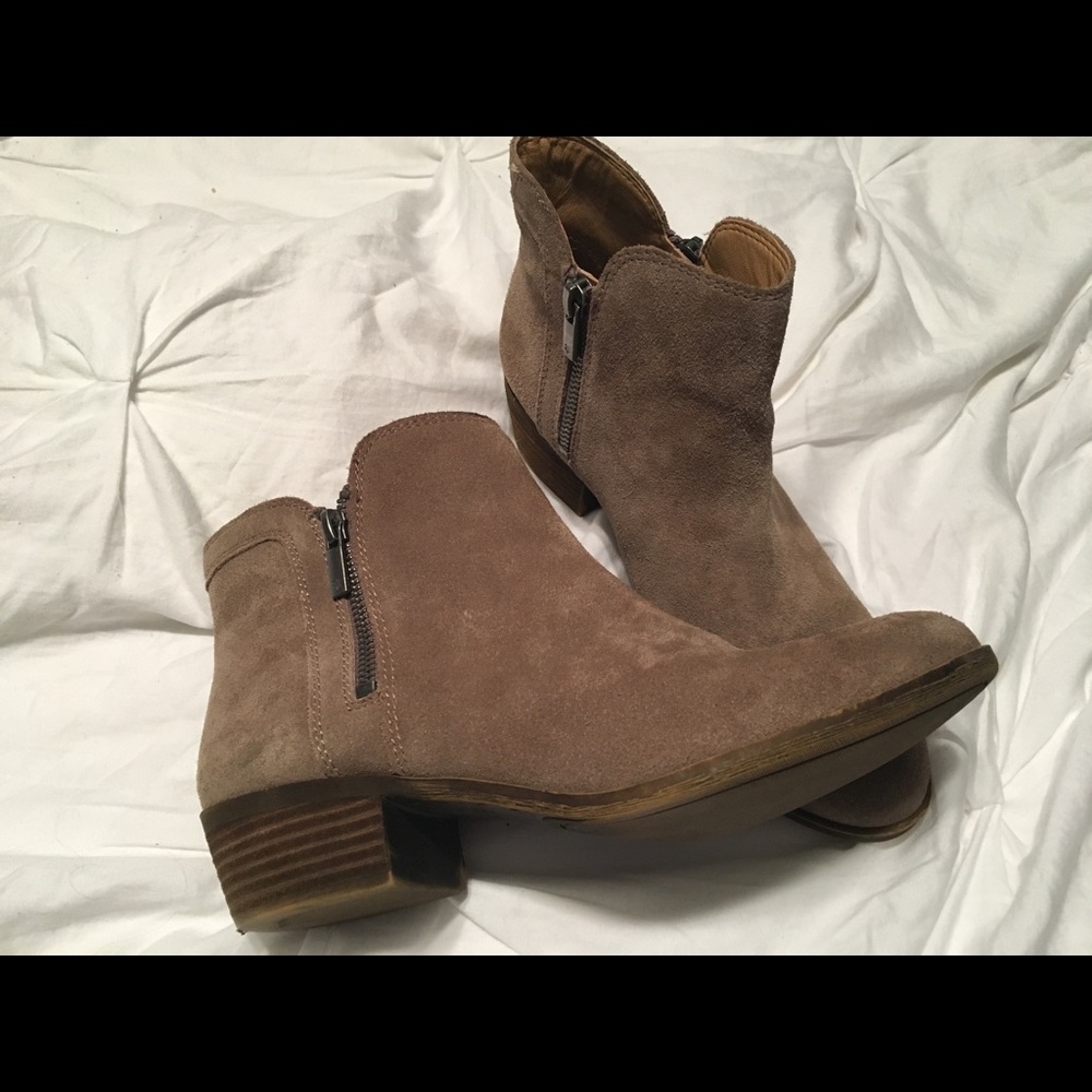 Lucky Brand 🍀 Boots 🍀 Size 9M Brown Tan Zipper